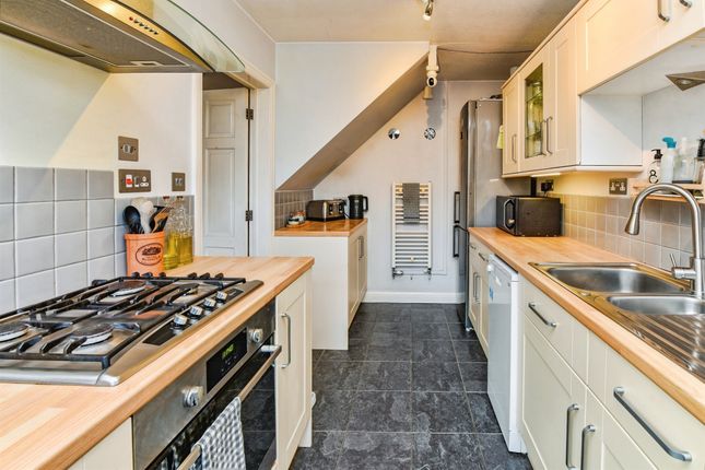 9, Wiltshire Way, Westbury photo 4