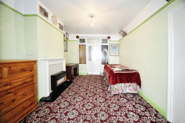 Semi-detached house for sale in Dunstable Road, Luton