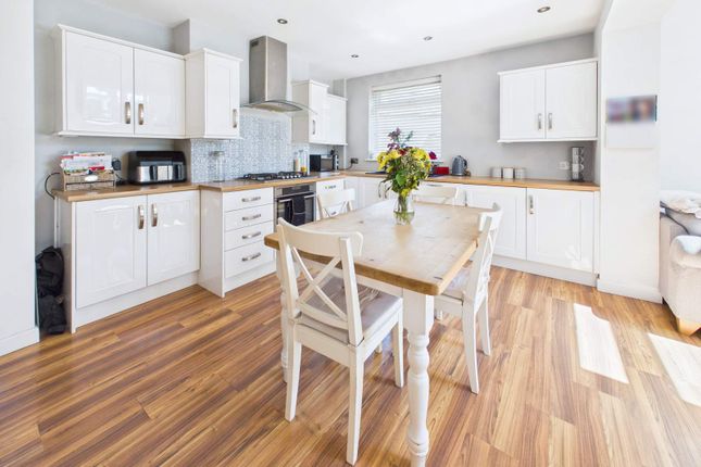 19, Coed Glas Road, Cardiff photo 3