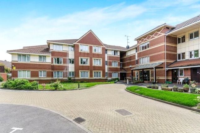 Flat for sale in Wide Lane, Southampton, Hampshire