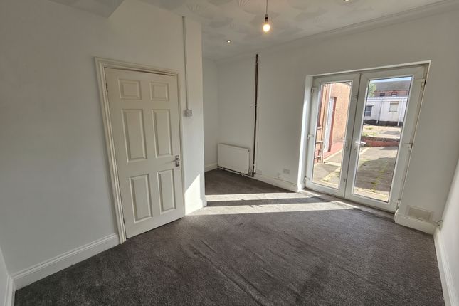 4 Brombil Street, Port Talbot photo 4
