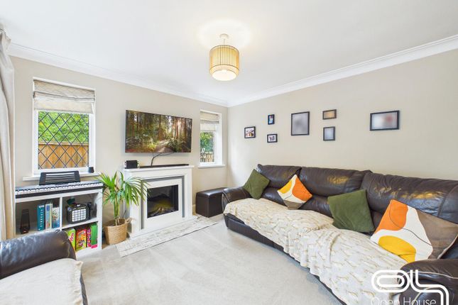 209, Weston Road, Stafford photo 2