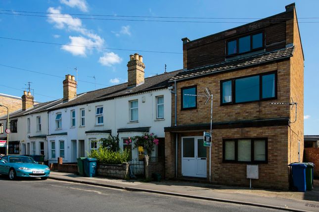 Thumbnail Flat to rent in Marsh Road, Cowley, Oxford