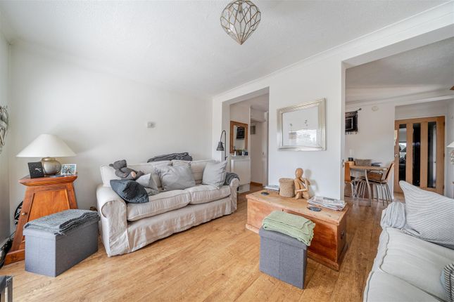 26, Old Vicarage Green, Bristol photo 4