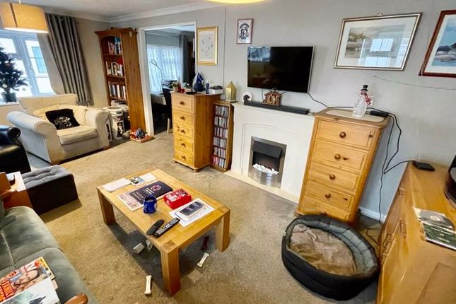 Mobile/park home for sale in Kensington Grove, Torksey, Lincoln