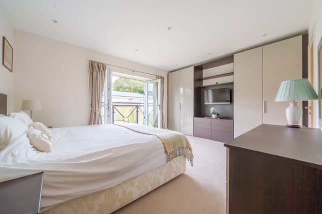 Flat for sale in Chase Ridings, Enfield