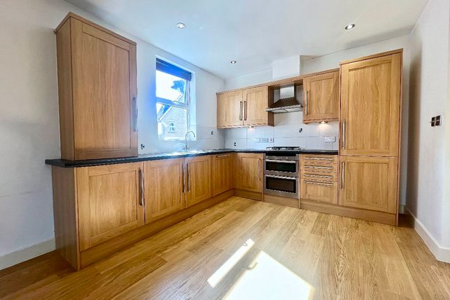 Apt 26 Tarascon Kenwood Court, Sheffield photo 4
