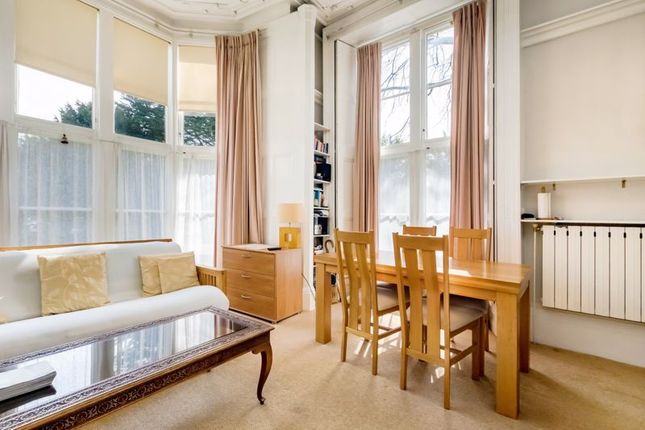 Hall Floor Flat, 27 Carfax Court, 33, Durdham Park, Bristol photo 3