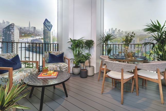 Flat for sale in Park Street, Chelsea