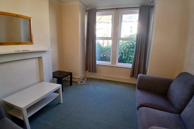 33, Osborne Road, London photo 3