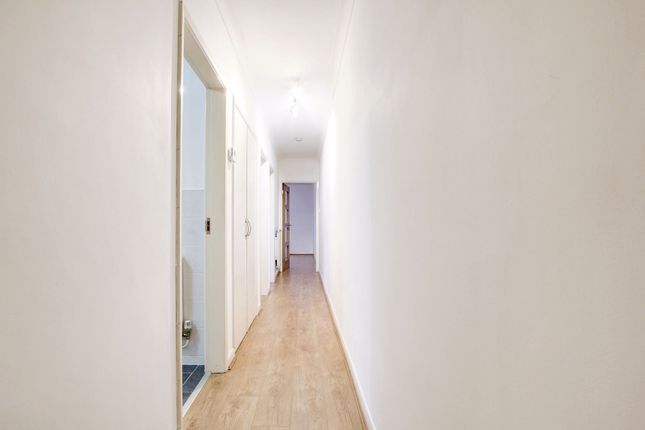 Flat for sale in London Road, Wallace Court
