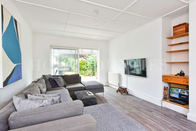 14, Hawkshead Lane, Hatfield photo 4