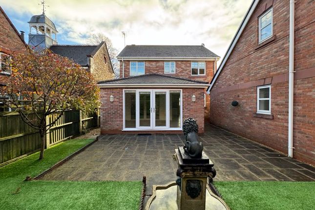 Detached house to rent in Heath Drive, Knutsford