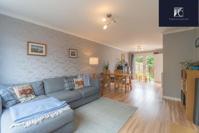 27, St Columba Drive, Kirkintilloch photo 4