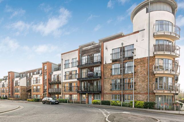 Flat for sale in The Waterfront, Hertford