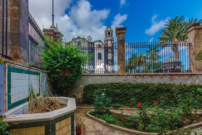 Villa for sale in La Orotava, Santa Cruz Tenerife, Spain