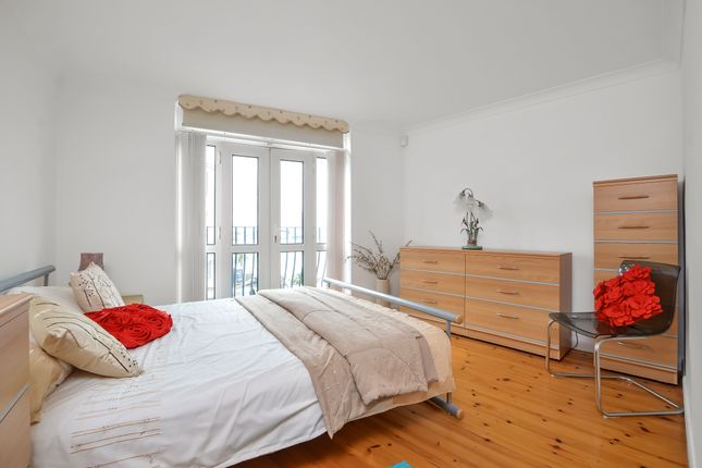 Town house for sale in Bath Square, Portsmouth