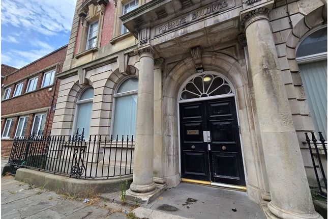 1-bed flat on 46 Pembroke Buildings, Cambrian Place, Swansea, £39,995