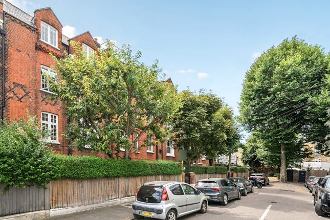 4C, Peterborough Villas, London photo 3
