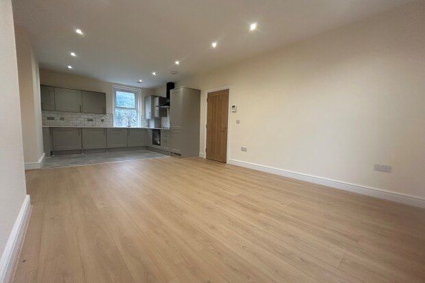 Flat to rent in 7 Broughton Drive, Liverpool