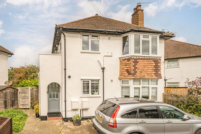 2-bed house on 6, Grove Close, Kingston Upon Thames, £399,950