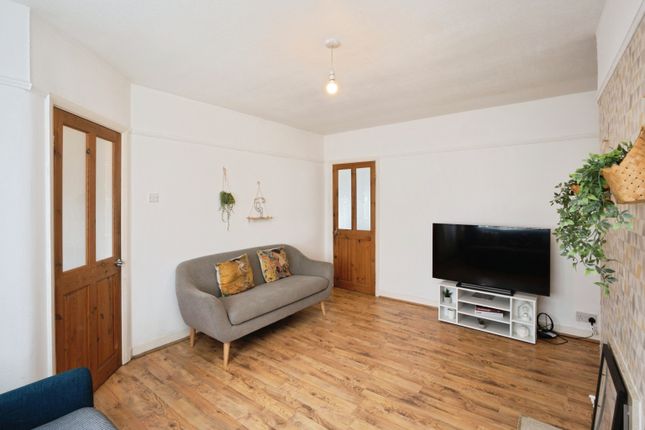 44, Ambleside Crescent, Warrington photo 4