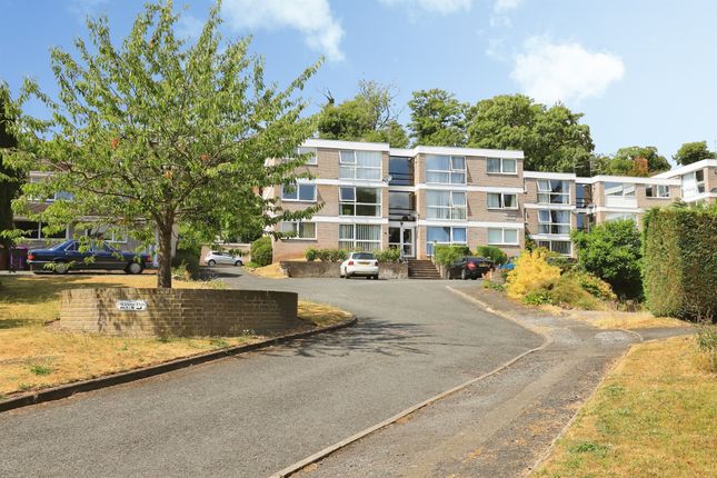 2 Bedroom Flat in WV6 8PZ