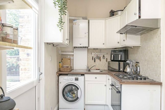 Flat 1, 14, Freeland Road, London photo 4