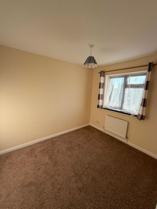 61 Hawkfields, Luton photo 5