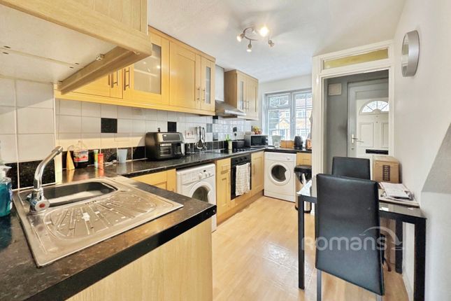 8, Rother Close, Berkshire photo 4