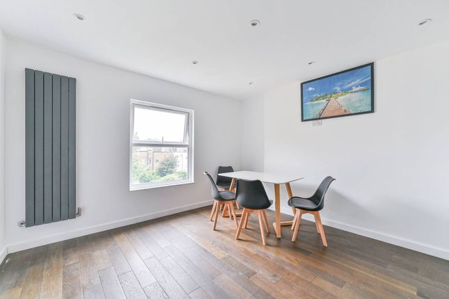 Thumbnail Flat to rent in Rosendale Road, London SE21, West Dulwich, London,