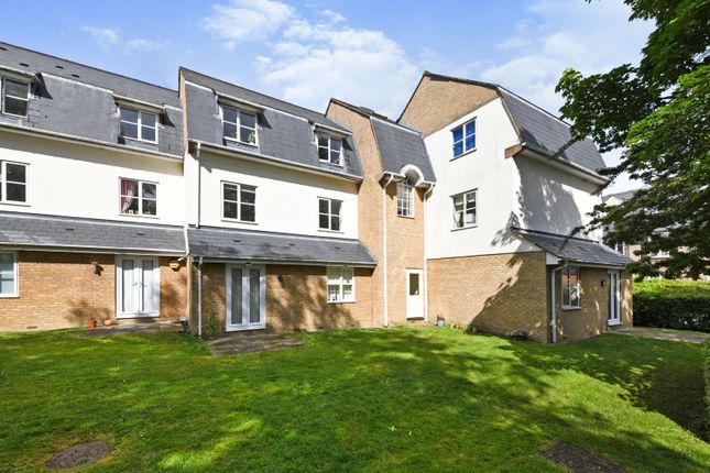 1 bed flat for sale in Sovereign Court, Gresham Close, Brentwood, Essex CM14
