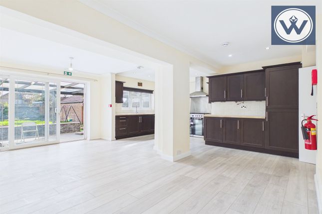 181, Bourne Avenue, Hayes photo 3