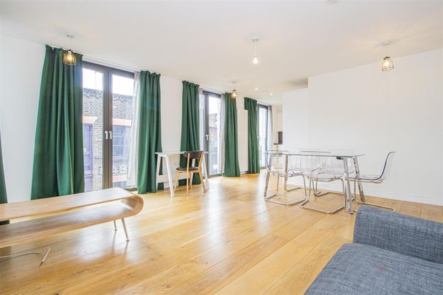 Flat for sale in Standard Place, Shoreditch