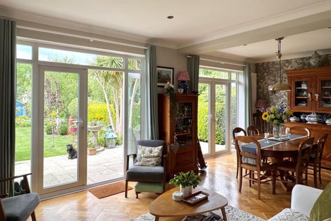 Kitchen/Breakfasting/Living Room