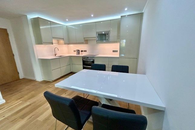 13 Georgia Avenue, Manchester photo 2