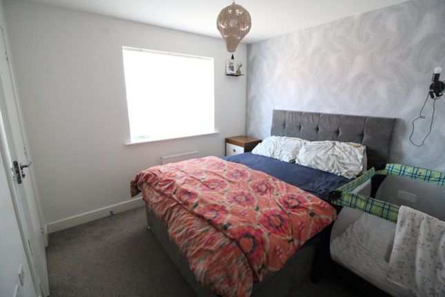 30, Wem Drive, Bedworth photo 5