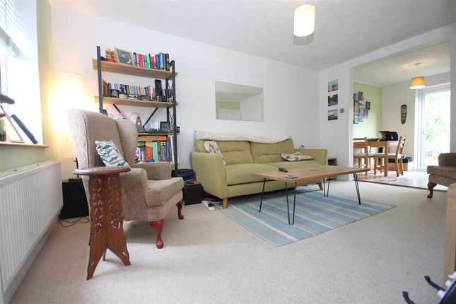 2, Exmoor Close, Fareham photo 4