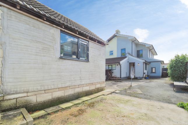 56, High Street, Beckingham, Doncaster photo 4