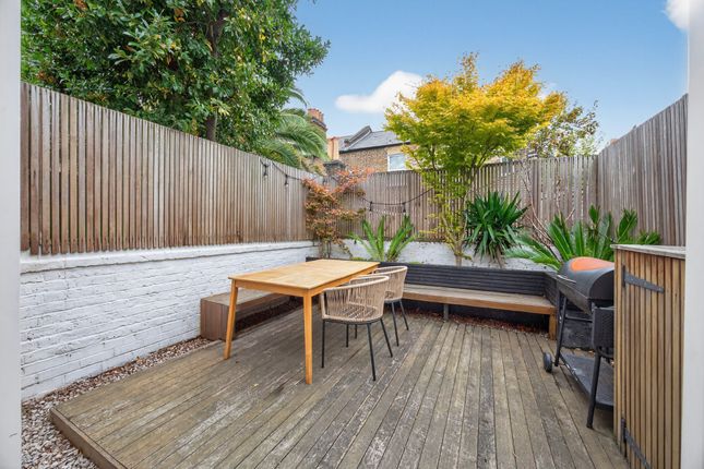 37, Barfett Street, London photo 4