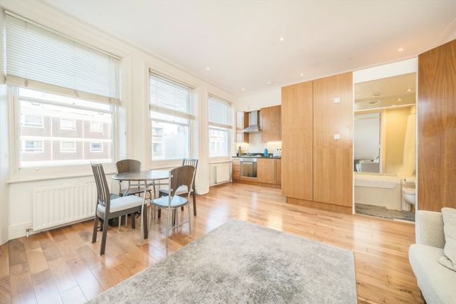 Flat 4, 49, Castletown Road, London photo 2