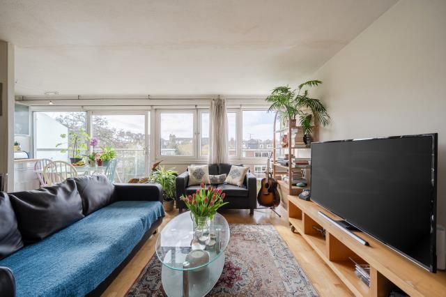 2-bed flat on 13, Ridgway, Richmond, £575,000