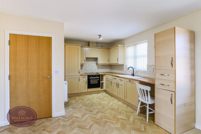 26, Riddles Court, Nottingham photo 3