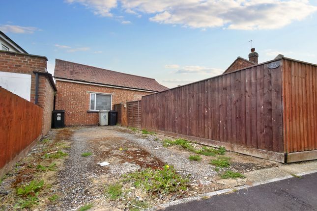 Bungalow for sale in Victoria Road, Skegness