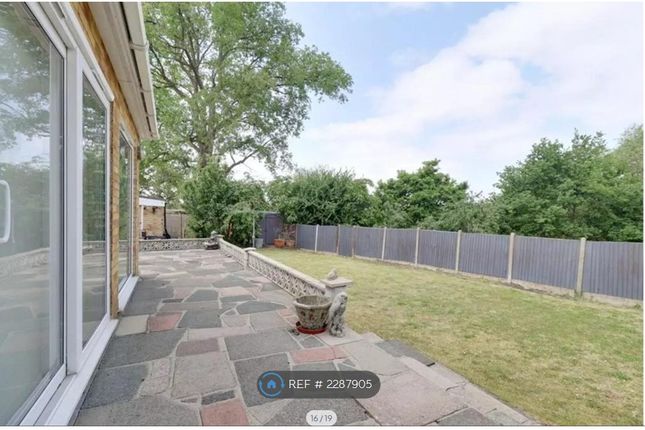 Palmerston Road, Rainham photo 4
