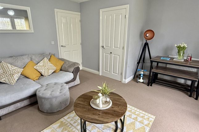 9, Clos Y Gwendraeth, Llanelli photo 2