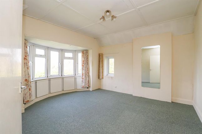 Flat for sale in Glyne Ascent, Bexhill-On-Sea