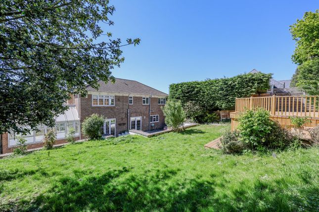 44, Vicarage Hill, Benfleet photo 4