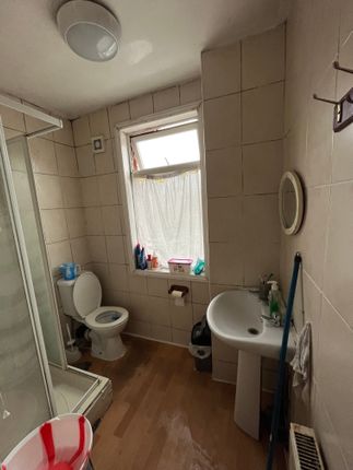 Flat for sale in Harrison Road, Leicester