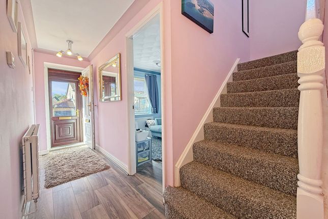 14 Redbrook Court, Caerphilly photo 4